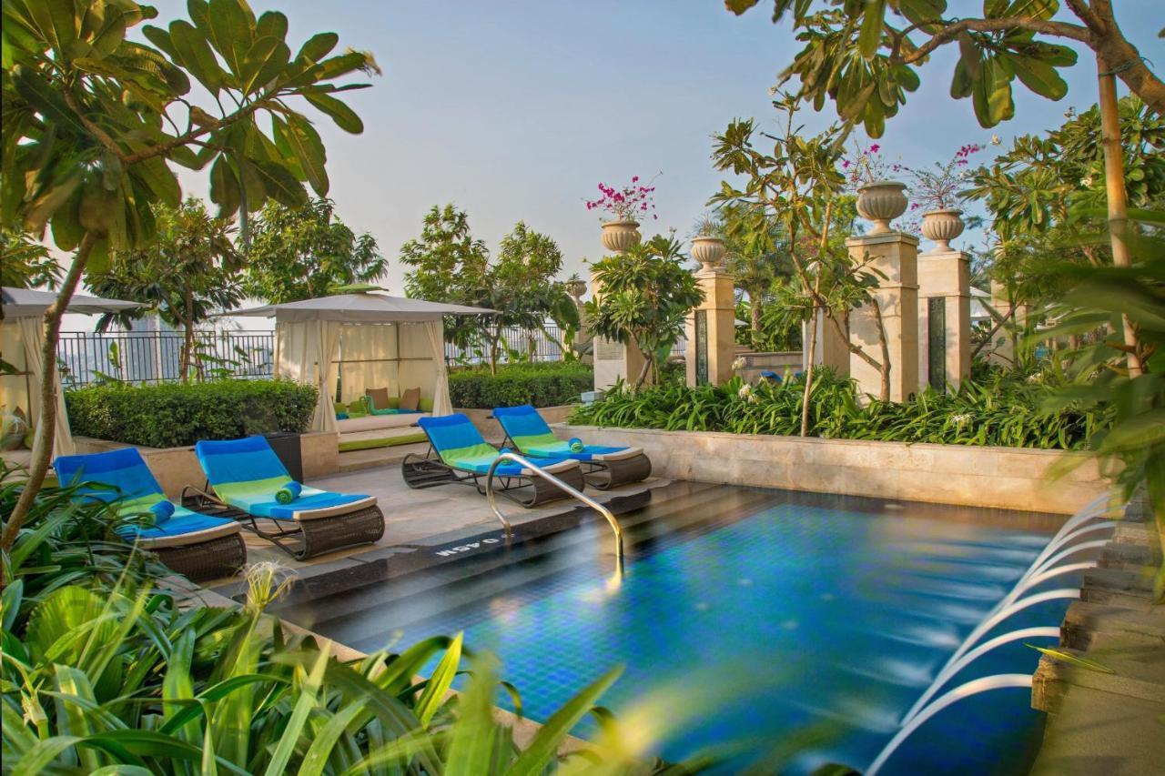 Itc Royal Bengal, A Luxury Collection Hotel, Calcutta Exterior foto The pool at the hotel